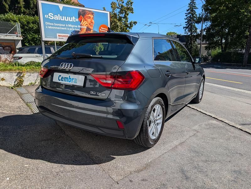 Gebraucht Audi A1 Sportback Attraction 115 PS (84 kW) 2020 Grau Kleinwagen
