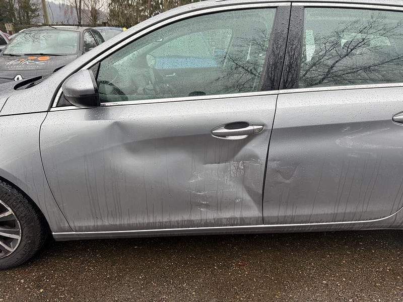 Gebraucht Peugeot 308 SW Style 131 PS (96 kW) 2016 Kombi