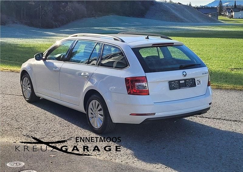 Gebraucht Skoda Octavia Ambition 115 PS (84 kW) 2019 Weiss Kombi