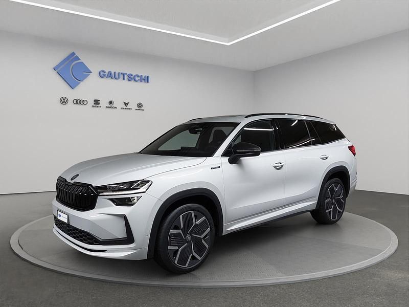 Weiss Neu 2025 Skoda Kodiaq SportLine SUV | CHF 64’260 (Etwas zu teuer) - Bild 1/4