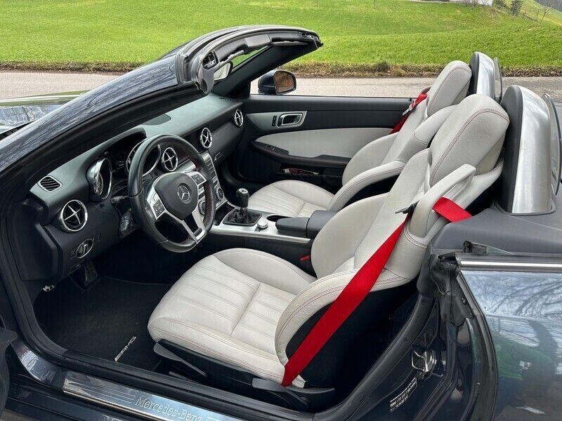 Gebraucht Mercedes SLK250 AMG 204 PS (150 kW) 2011 Cabrio