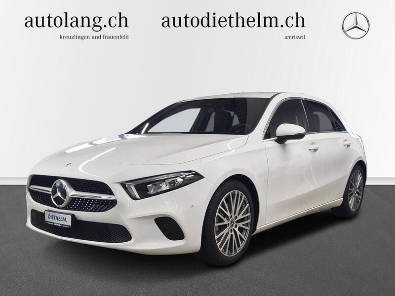 Weiss Gebraucht 2022 Mercedes A180 Progressive Limousine | CHF 29’800 (Teuer) - Bild 1/4