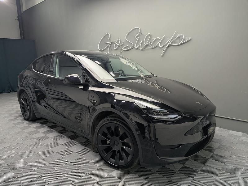 Gebraucht 2023 Tesla Model Y RWD SUV | CHF 28’990 (Teuer) - Bild 1/4