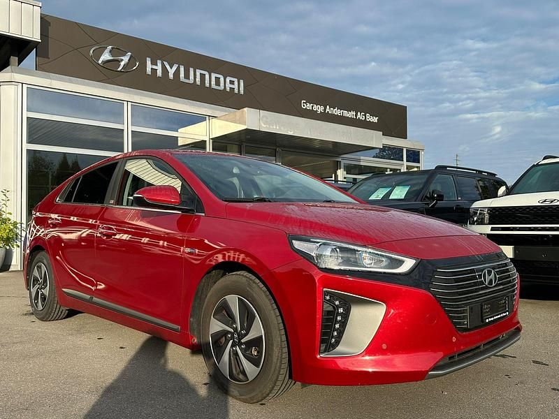 Gebraucht Hyundai Ioniq 141 PS (103 kW) 2018 Rot Kleinwagen