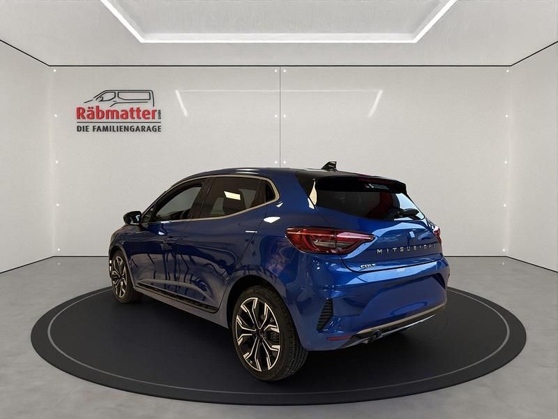 Neu Mitsubishi Colt Intense 91 PS (66 kW) 2025 Blau Limousine