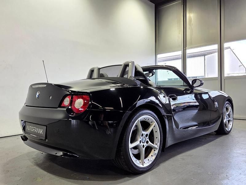 Gebraucht BMW Z4 231 PS (169 kW) 2004 Schwarz Cabrio