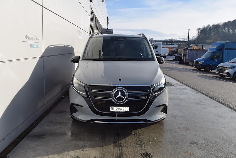 Gebraucht Mercedes EQV300 150 kW (204 PS) 2025