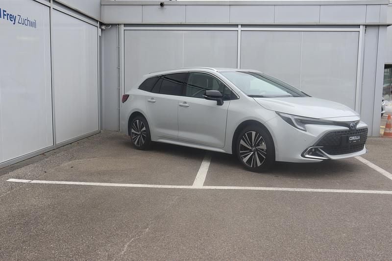 Neu Toyota Corolla Trend 178 PS (130 kW) 2025 Grau Kombi