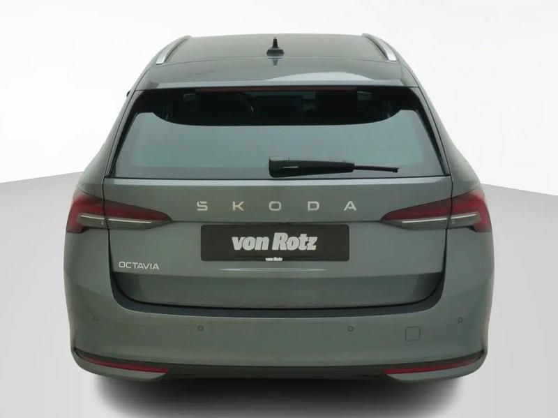 Neu Skoda Octavia Lodge 150 PS (110 kW) 2026 Gray