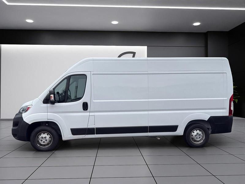 Gebraucht Opel Movano Essentia 140 PS (102 kW) 2023 Van