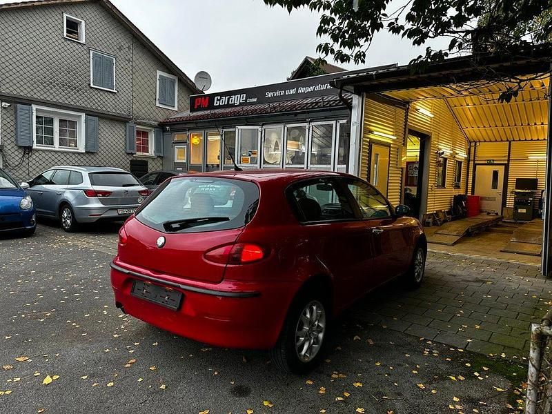 Gebraucht 2004 Alfa Romeo 147 Distinctive Kleinwagen | CHF 3’500 - Bild 1/4
