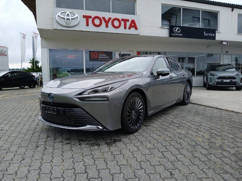 Silber Gebraucht 2021 Toyota Mirai Platinum Limousine | CHF 36’800 - Bild 1/4