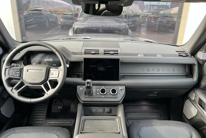 Neu Land Rover Defender SE 301 PS (221 kW) 2025 SUV