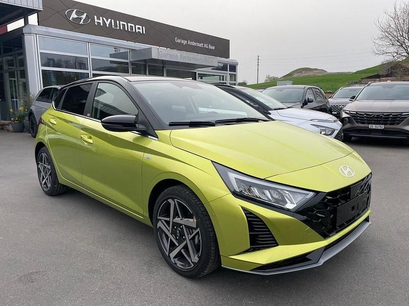 Gebraucht Hyundai i20 120 PS (88 kW) 2024 Grün Kleinwagen