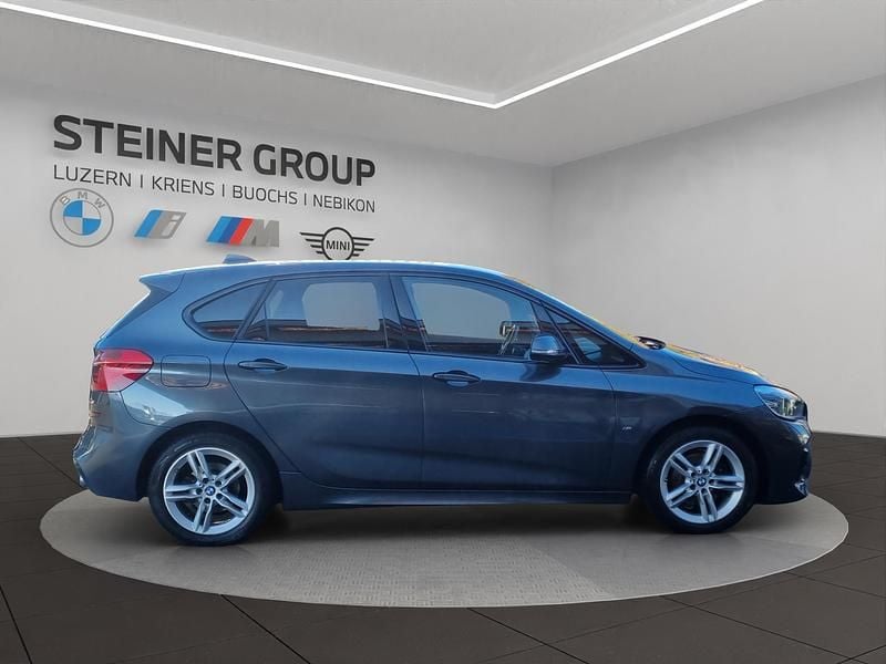 Gebraucht BMW 220 Active Tourer M Sport 190 PS (139 kW) 2019 Grau Van / Kleinbus