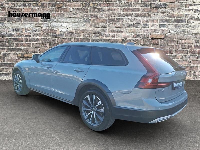 Gebraucht Volvo V90 CC Plus 264 PS (194 kW) 2024 Grau Kombi