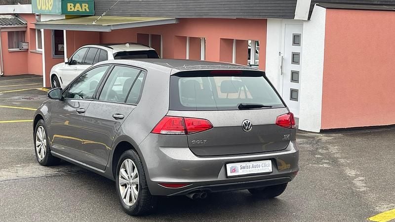 Gebraucht VW Golf VII Trendline 105 PS (77 kW) 2013