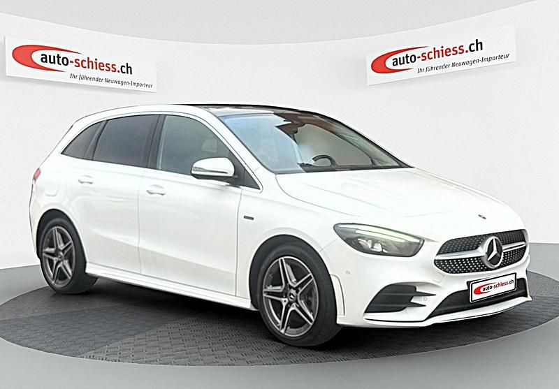 Gebraucht 2021 Mercedes B250e AMG line Van / Kleinbus | CHF 24’980 - Bild 1/4