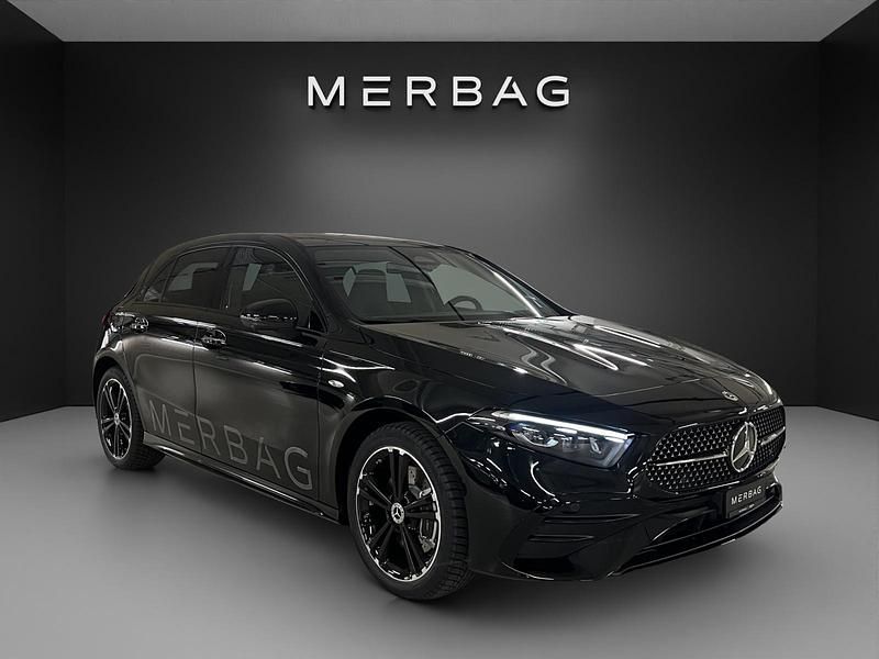 Schwarz Neu 2025 Mercedes A250 Limousine | CHF 53’800 (Etwas zu teuer) - Bild 1/4