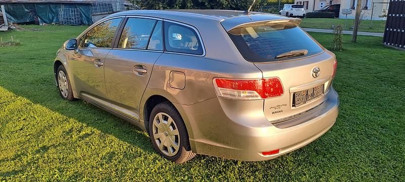 Gebraucht Toyota Avensis Terra 147 PS (108 kW) 2009 Kombi