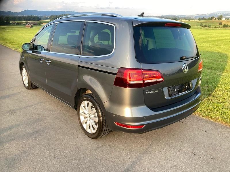 Gebraucht VW Sharan Highline 150 PS (110 kW) 2015 Van / Kleinbus
