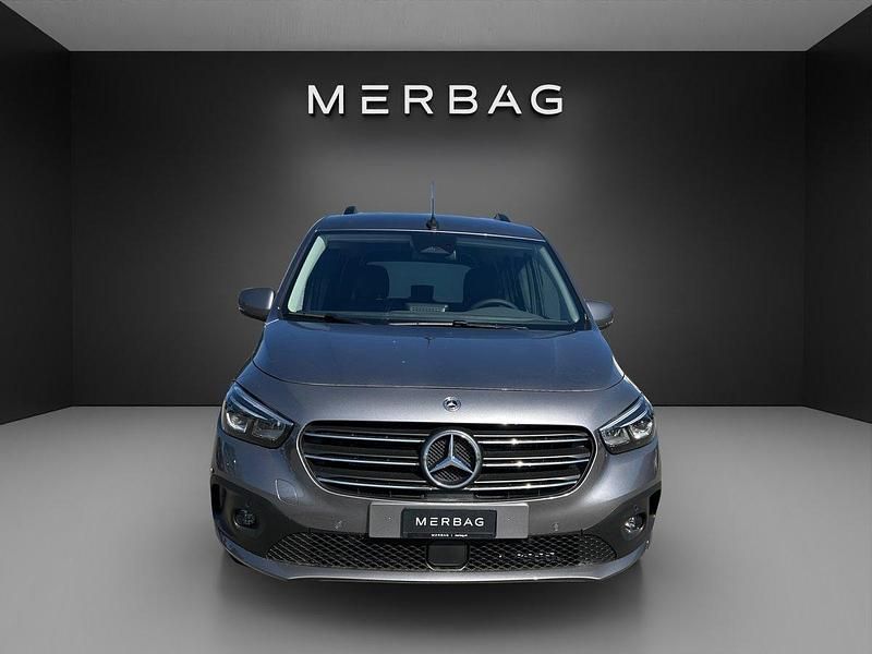 Neu Mercedes 180 Progressive 116 PS (85 kW) 2025 Grau Limousine