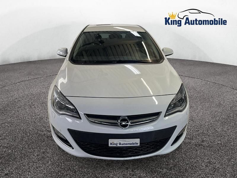 Gebraucht Opel Astra 179 PS (131 kW) 2012
