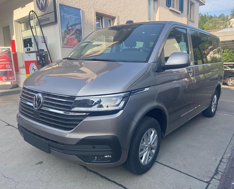 Gebraucht VW Caravelle Comfortline 150 PS (110 kW) 2024 Van / Kleinbus