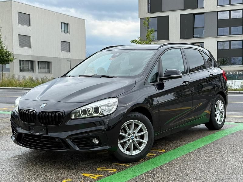 Gebraucht BMW 218 Active Tourer Sport Line 150 PS (110 kW) 2014 Van / Kleinbus