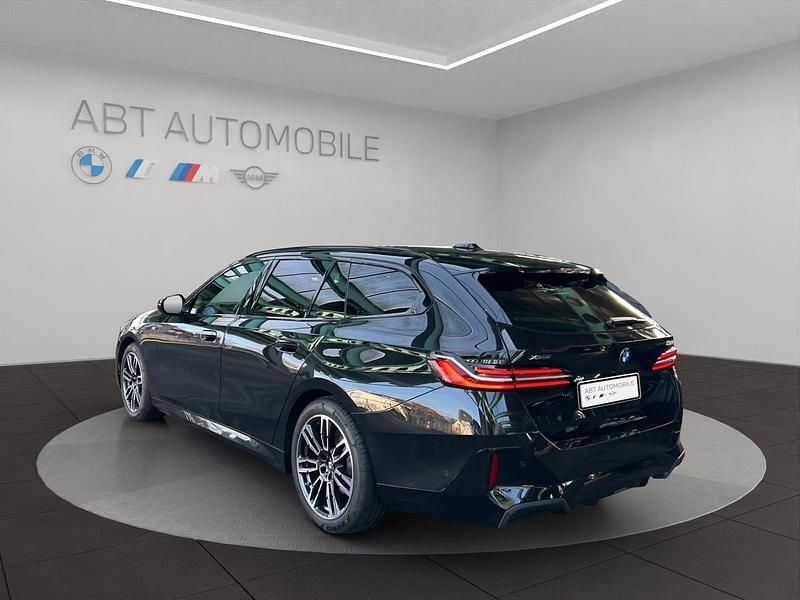 Gebraucht BMW 520 Comfort Edition 208 PS (152 kW) 2024 Schwarz Kombi