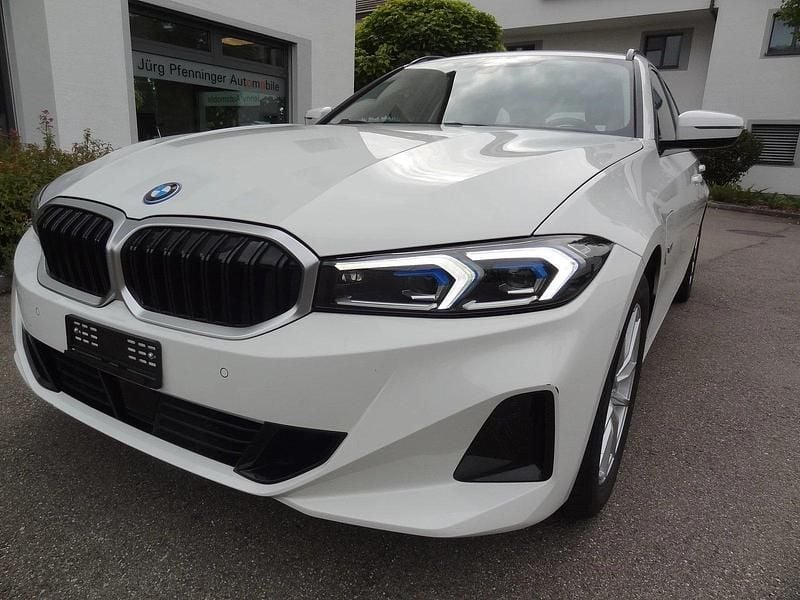 Gebraucht 2023 BMW 330e Comfort Edition Kombi | CHF 29’500 - Bild 1/4