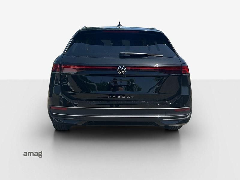 Neu VW Passat Business 150 PS (110 kW) 2025 Grenadill black metallic Kombi
