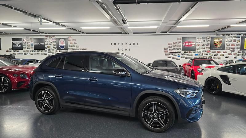 Gebraucht Mercedes GLA250 AMG 217 PS (159 kW) 2023 SUV