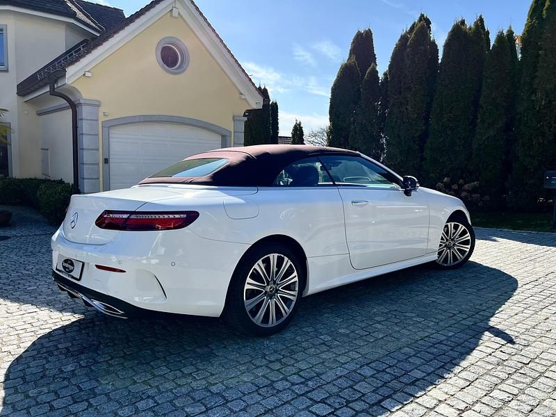 Gebraucht Mercedes E400 AMG line 333 PS (244 kW) 2018 Cabrio