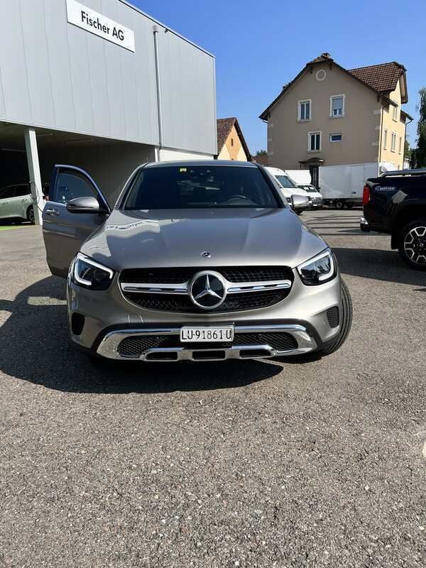 Gebraucht Mercedes GLC300 245 PS (180 kW) 2021 Coupé