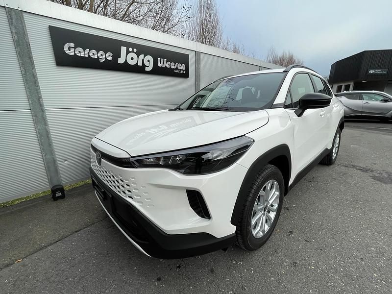 Neu Toyota Corolla Cross Comfort 179 PS (131 kW) 2025 Weiss SUV