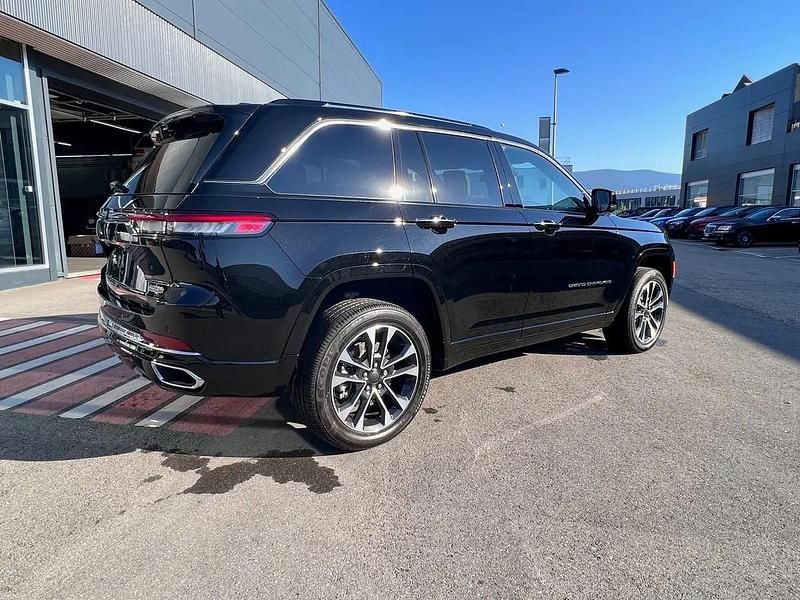 Gebraucht Jeep Grand Cherokee 364 PS (267 kW) 2025 Schwarz SUV