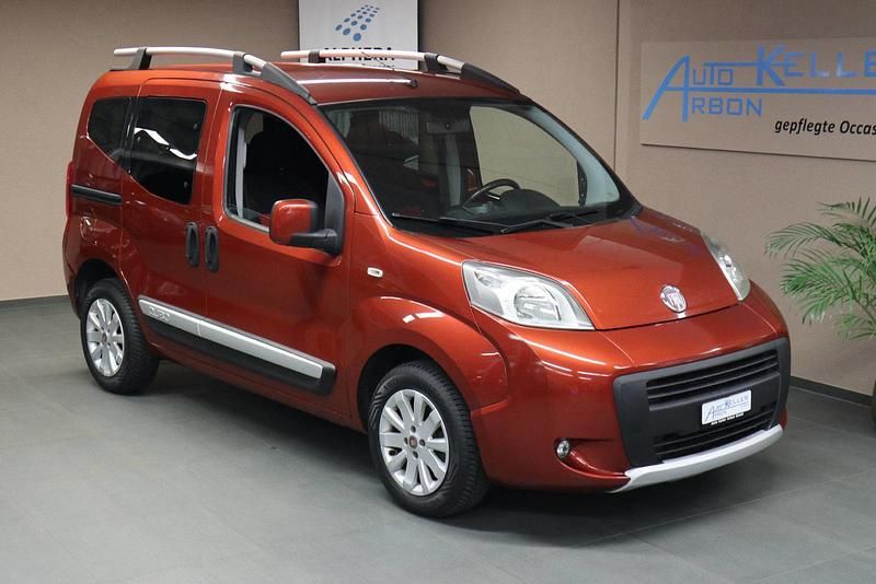 Gebraucht Fiat Qubo Trekking 95 PS (69 kW) 2012 Van / Kleinbus