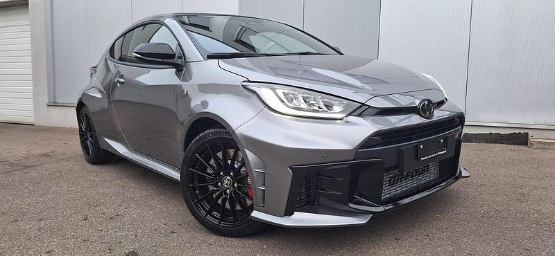 Neu Toyota Yaris Sport 280 PS (205 kW) 2026 Limousine