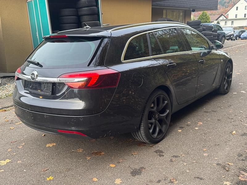 Gebraucht Opel Insignia Edition 140 PS (102 kW) 2014 Kombi