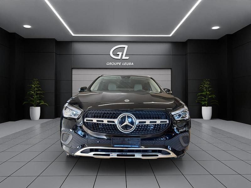 Gebraucht Mercedes GLA200 Progressive 150 PS (110 kW) 2022 Schwarz SUV