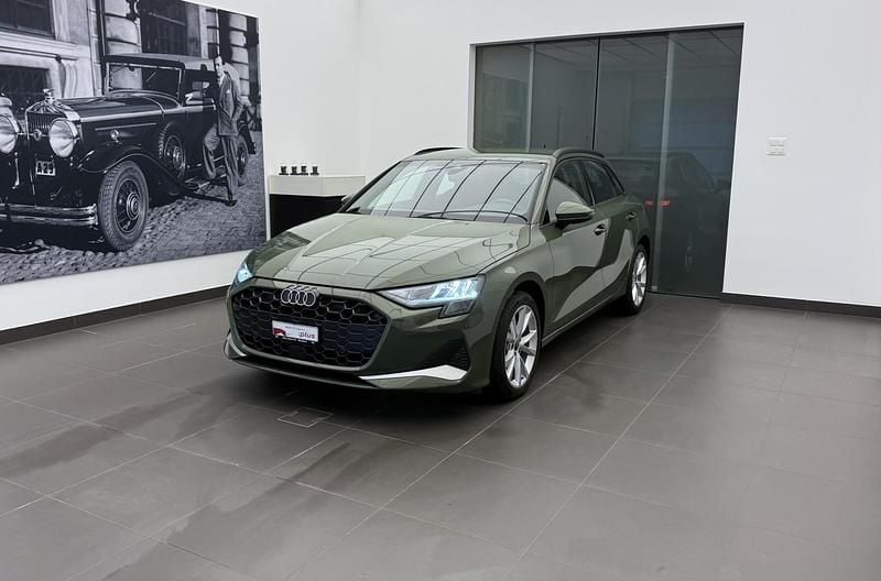 Gebraucht Audi A3 Sportback e-tron Advanced 150 PS (110 kW) 2024 Kleinwagen