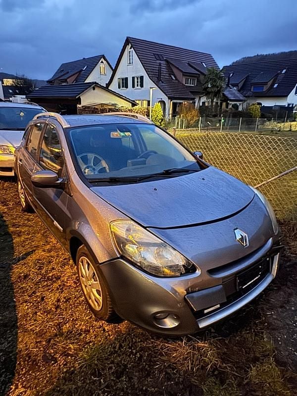 Gebraucht Renault Clio II 101 PS (74 kW) 2010
