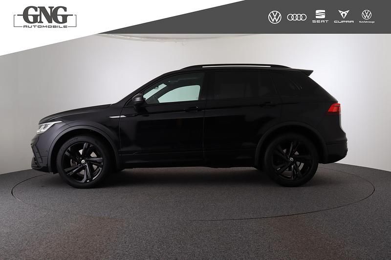 Gebraucht VW Tiguan R-line 190 PS (139 kW) 2023 Schwarz SUV