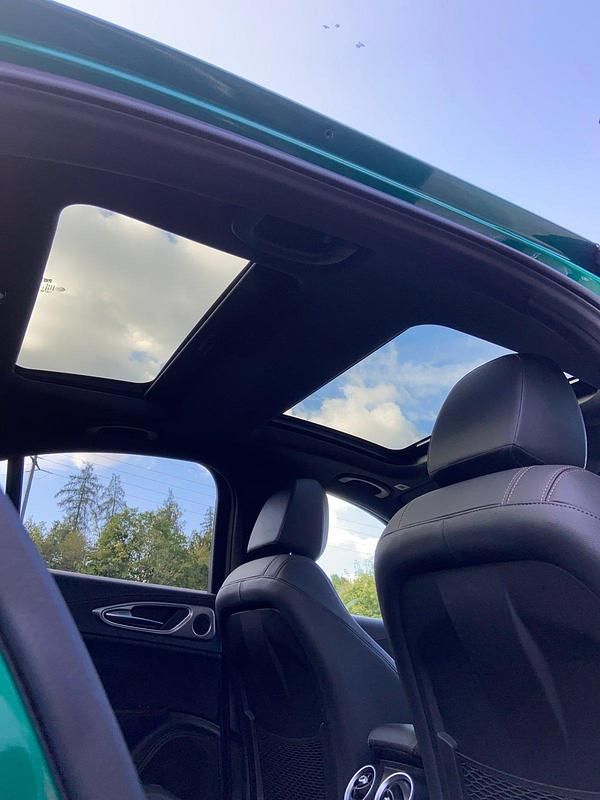 Neu Alfa Romeo Giulia 280 PS (205 kW) 2025 Limousine