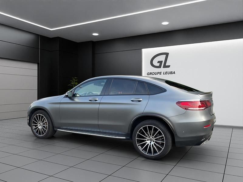 Gebraucht Mercedes GLC300 AMG line 258 PS (189 kW) 2021 Grau Coupé