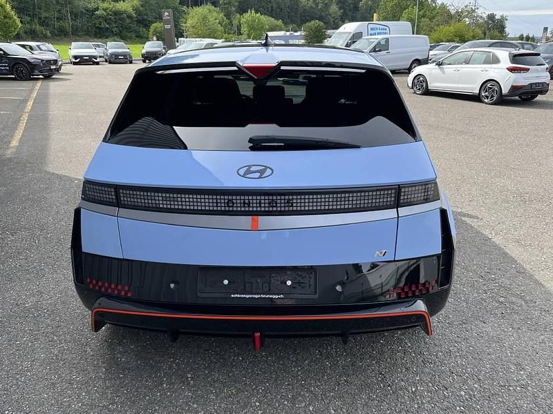 Neu Hyundai Ioniq 478 kW (650 PS) 2025 Blau Kleinwagen