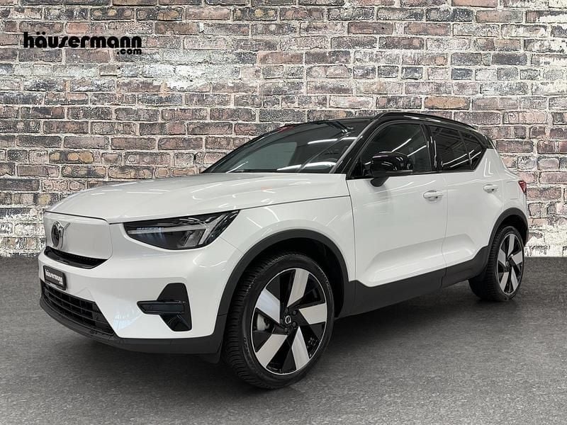 Weiss Gebraucht 2023 Volvo XC40 Plus SUV | CHF 46’400 (Teuer) - Bild 1/4