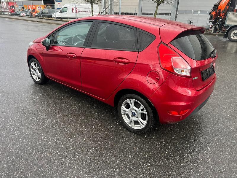 Gebraucht Ford Fiesta Trend 100 PS (73 kW) 2017