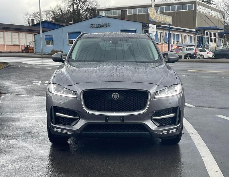 Gebraucht Jaguar F-Pace R-Sport 180 PS (132 kW) 2017 SUV